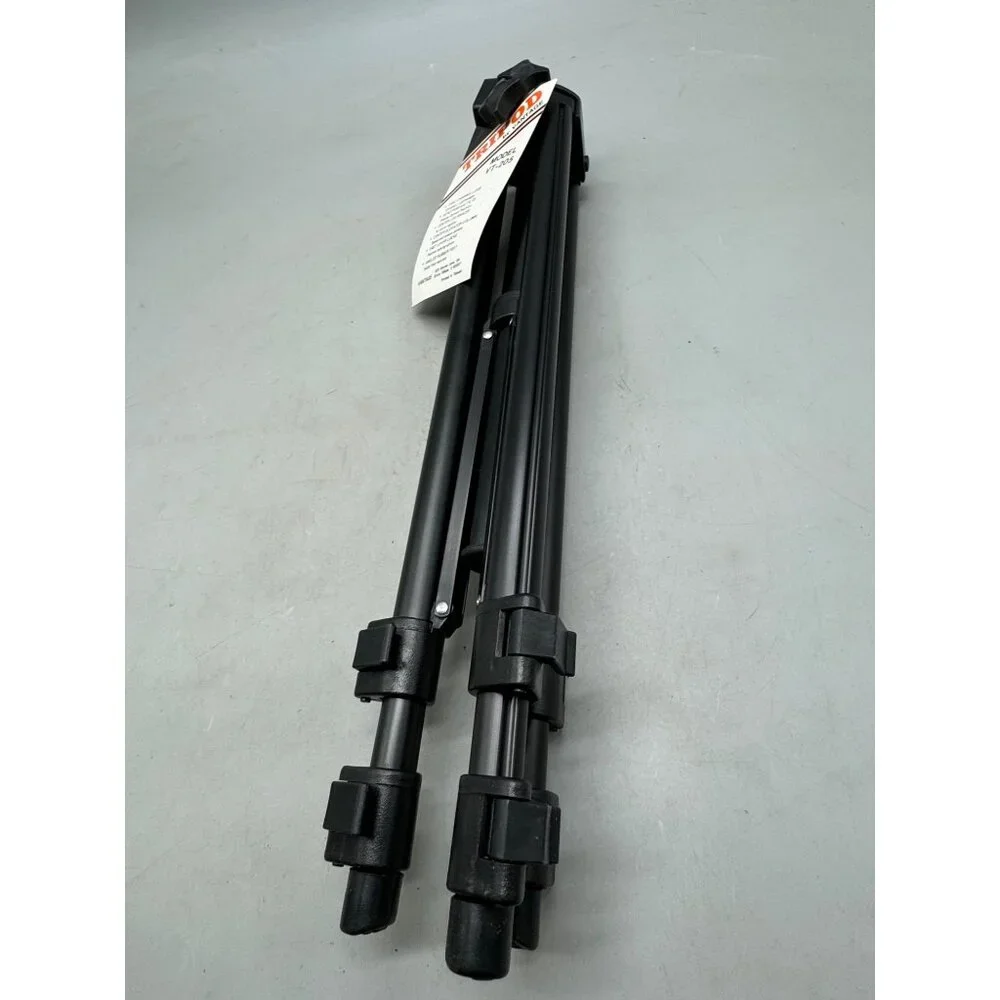 Vantage VT-205 Tripod With 3-Section Compact Column Elevating Pan/Tilt Head READ